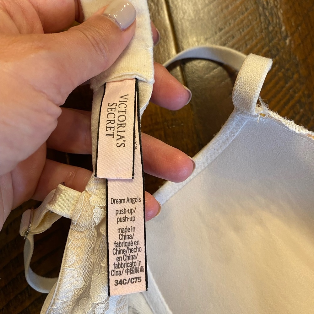 NWOT Victoria’s Secret Dream Angels Push Up Bra 💝 - Picture 9 of 9